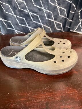 Crocs Carlie T-Strap Mary Jane Flats Slip On Show Size 8